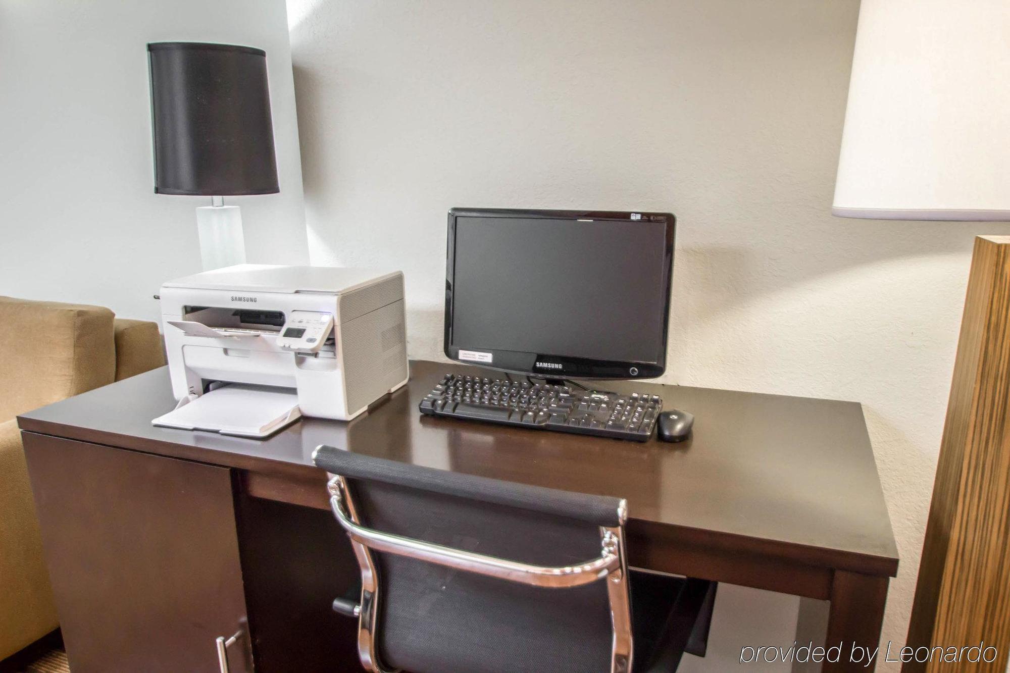 Sleep Inn & Suites Riverfront Елентън Екстериор снимка
