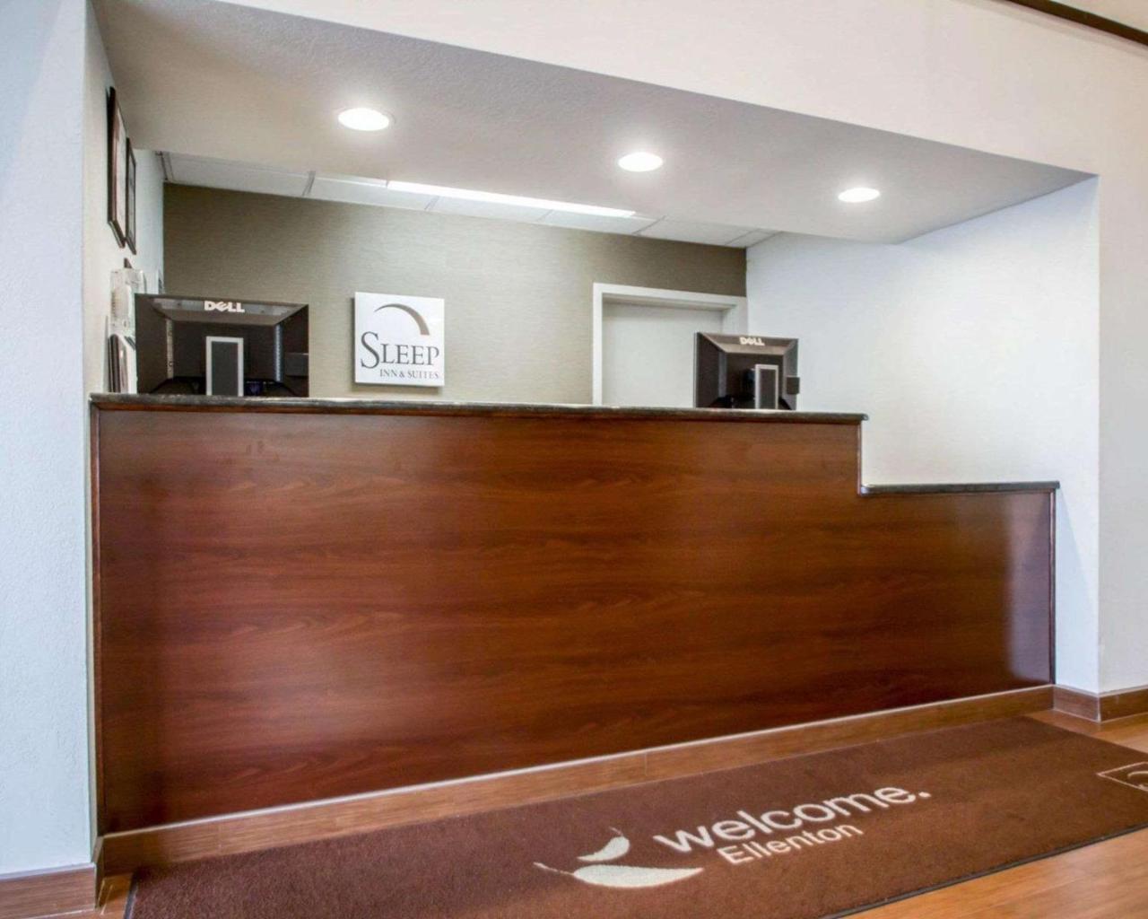 Sleep Inn & Suites Riverfront Елентън Екстериор снимка